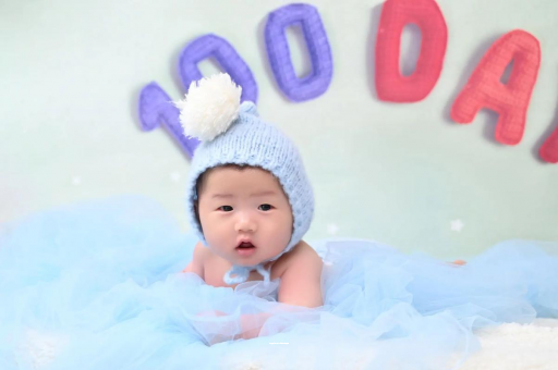 代怀生子好找吗宝宝尿少尿黄怎么回事